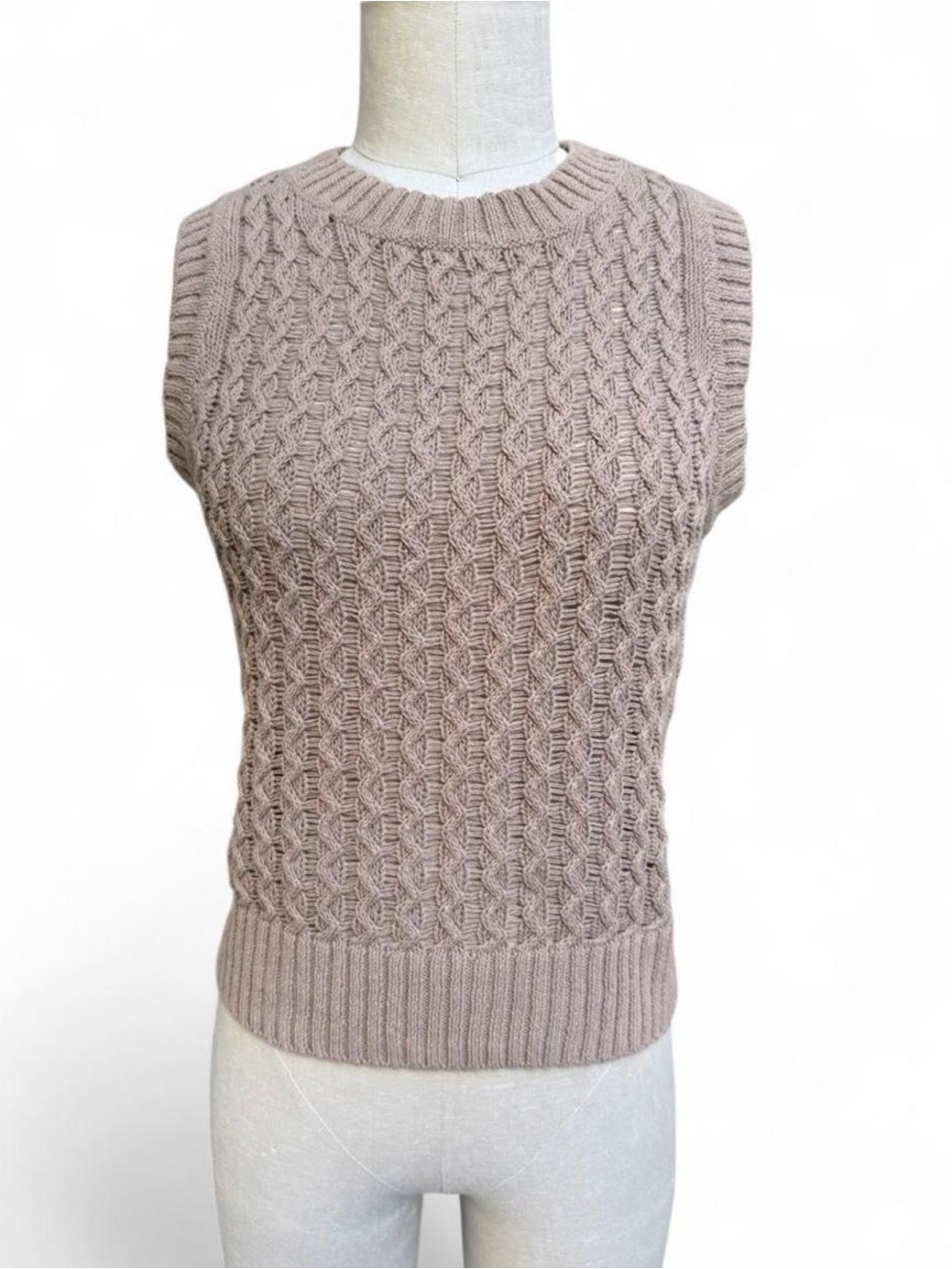GAP Sleeveless Cable Knit Vest in Light Taupe Brown Size XS Jumper Linen Cotton